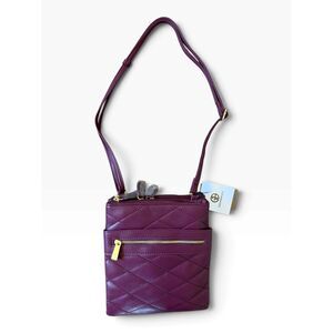 NWT Giani Bernini Quilted Dasher Triple Zip Crossbody Bag Trophy Red Wine